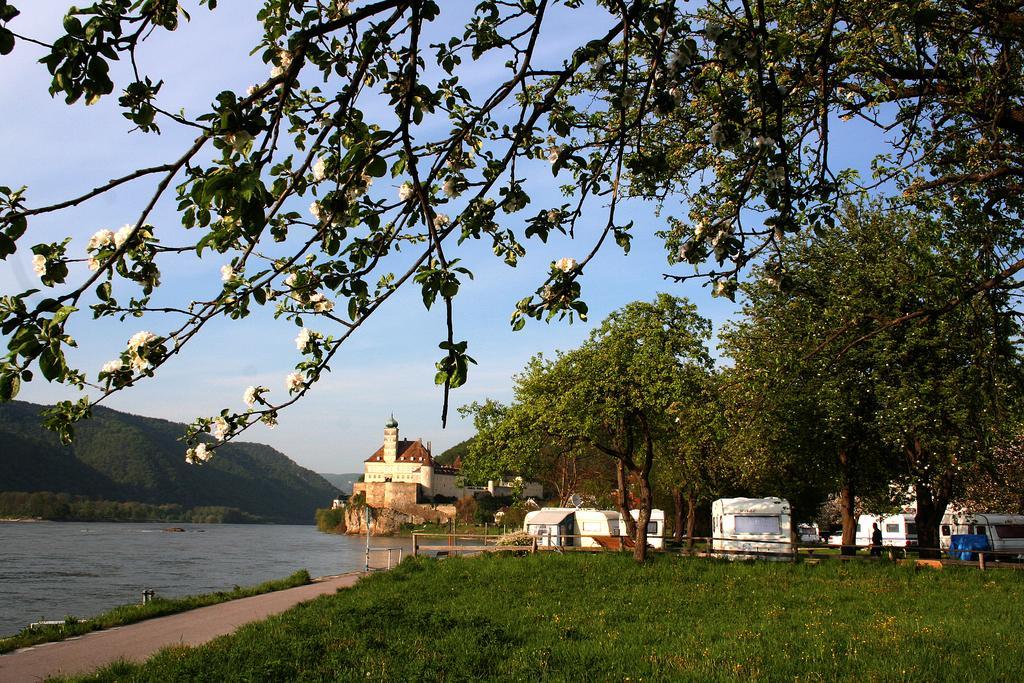 Gasthof-Camping Stumpfer Hotel Schonbuhel an der Donau ภายนอก รูปภาพ