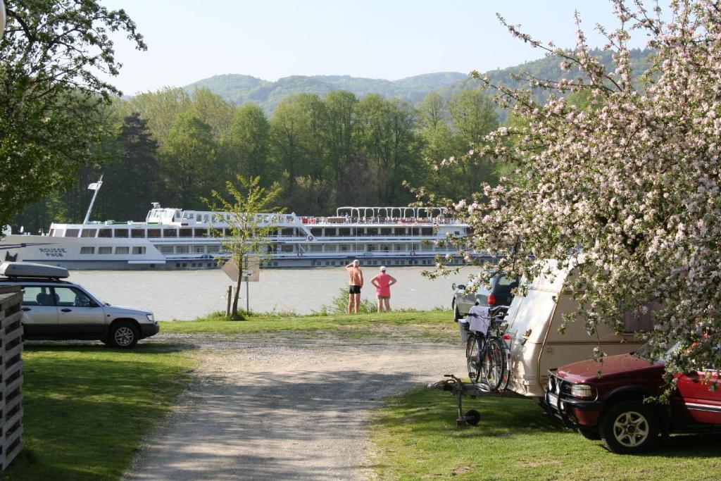 Gasthof-Camping Stumpfer Hotel Schonbuhel an der Donau ภายนอก รูปภาพ